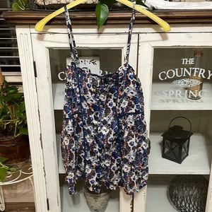 AMERICAN EAGLE SMALL Pink peachy floral imitation buttons